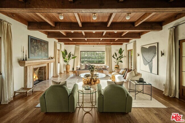 Foto del edificio - 1744 Reedvale Ln