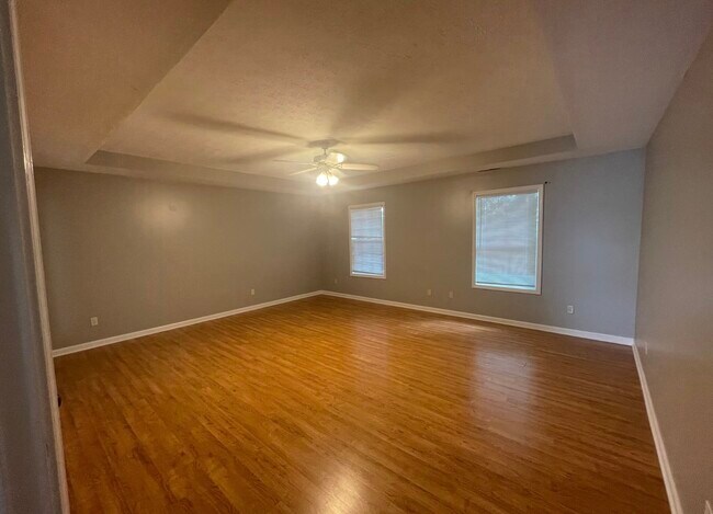 Building Photo - 1432 Trillium Ln