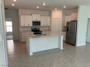 Building Photo - 12145 Savanna Lks Blvd