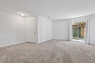 Building Photo - 3770 Lovers Wood Ln