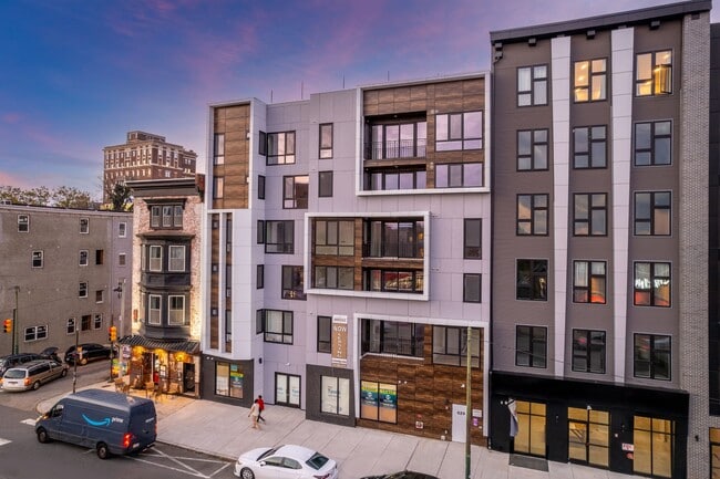 Photo - 629 W Girard Ave Apartment