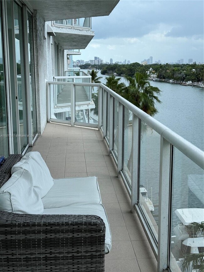 Photo - 5900 Collins Ave Apartment