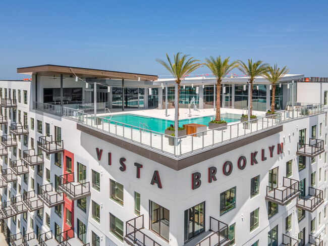 200 Riverside Ave - Vista Brooklynn Apartments