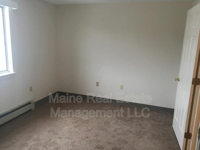 Building Photo - 307 Garland St