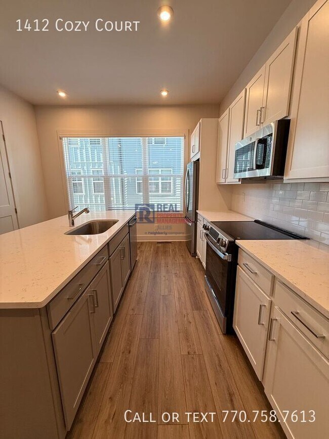 Foto del edificio - 1412 Cozy Ct. SE