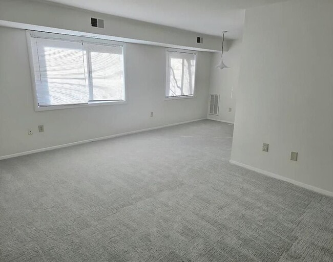 Photo - 3102 Commonwealth Ave Apartment