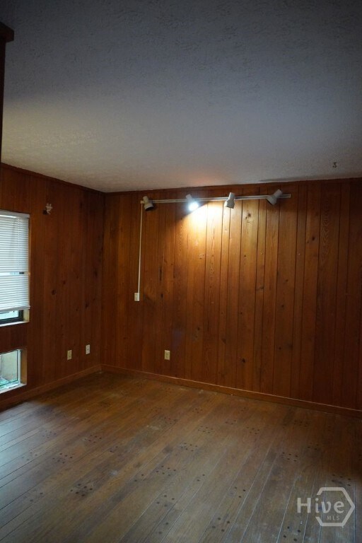 Foto del edificio - 195 Woodstone Dr