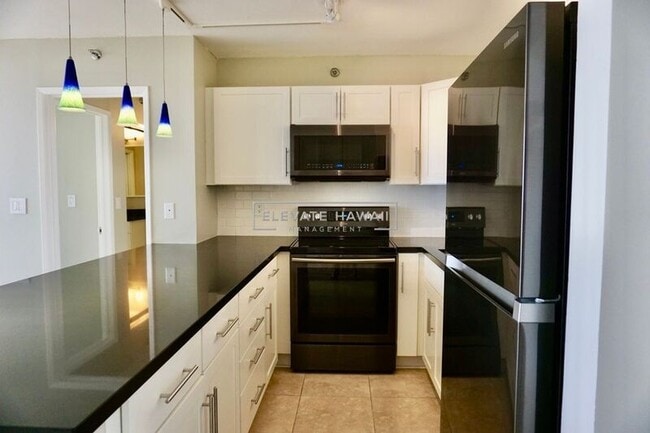 Building Photo - 98-402-402 Koauka Loop