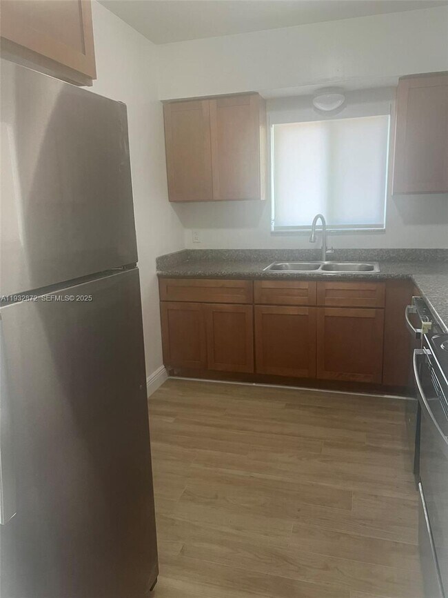 Foto del edificio - 11925 NW 5th Ave