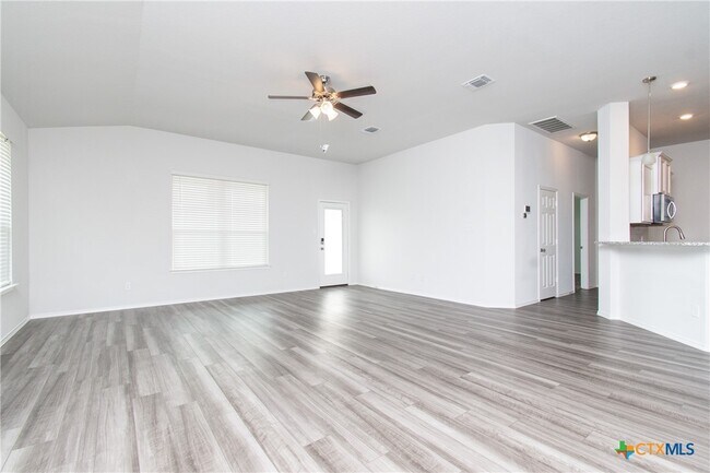 Foto del edificio - 2511 Dante Ct