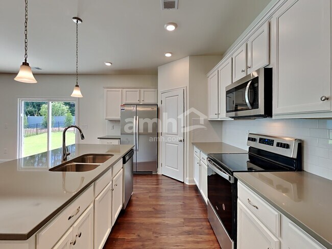 Foto del edificio - 769 Carnaby Ln