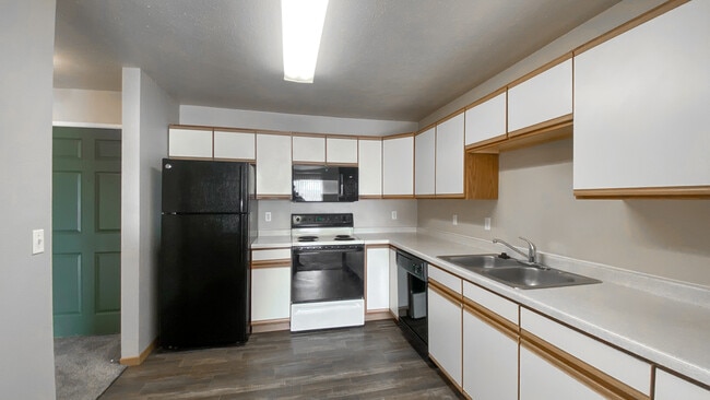 Building Photo - Amber Fields Apartments