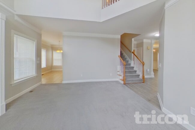 Building Photo - 201 Clearmeadow Dr
