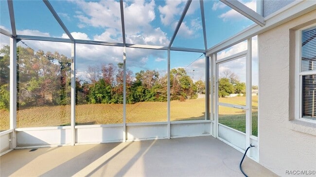 Building Photo - 761 W Sunbird Path