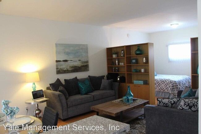 Building Photo - 11059 Fruitland Dr