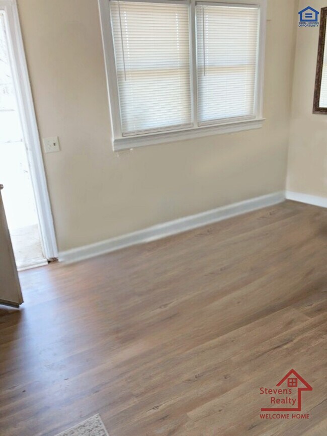 Foto del edificio - 1502 N Dixie Ave