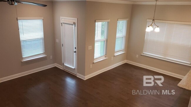 Building Photo - 23952 Cottage Lp