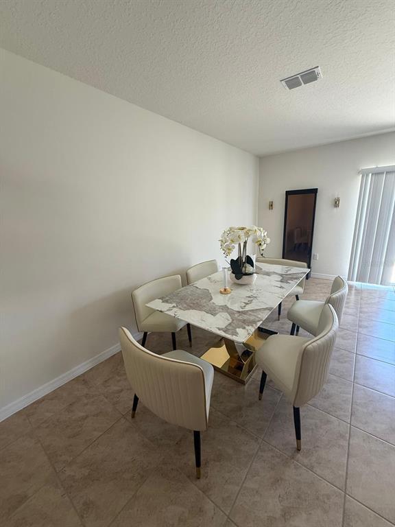 Foto del edificio - 1419 Plank Pl