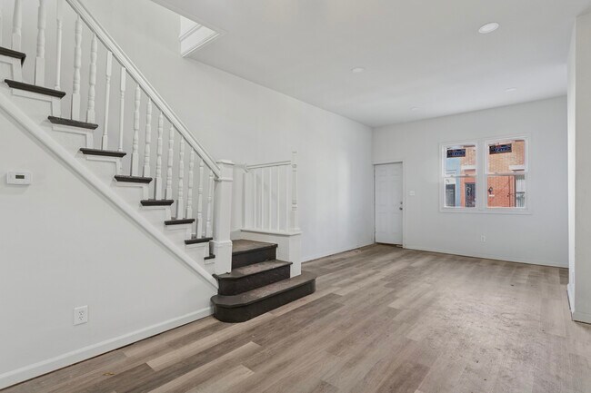 Foto del edificio - 2350 N Opal St