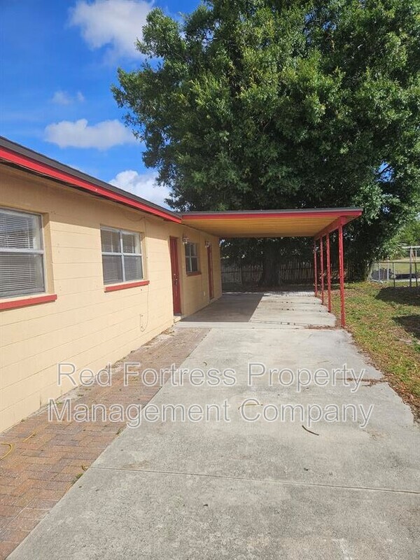 Building Photo - 5 E Clermont Ct