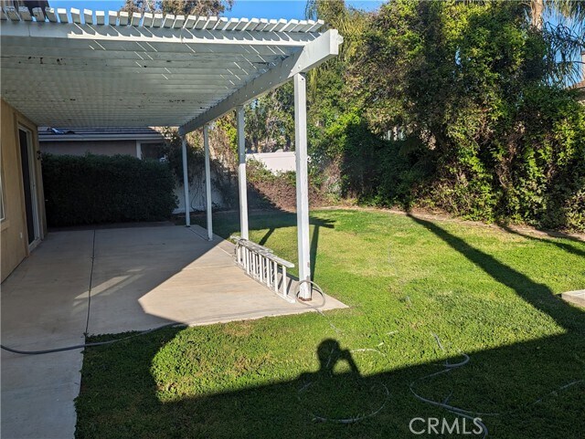 Building Photo - 23805 Aspen Dr