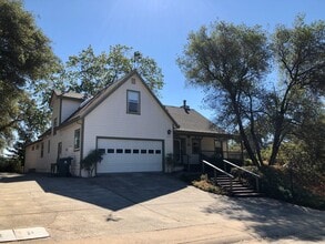 Building Photo - 12439 Homestead Way