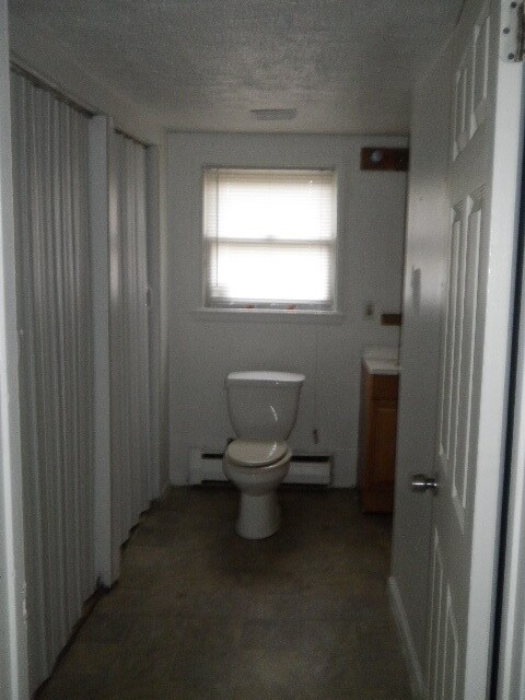 Foto del edificio - 1715 Hall Ave