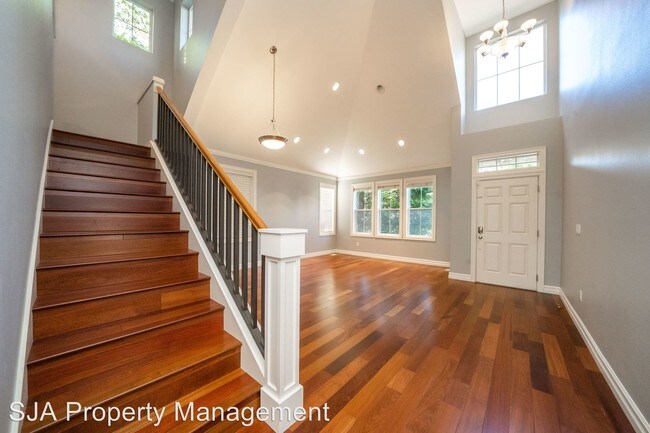 Building Photo - 5 br, 3 bath House - 2205 238th Place NE