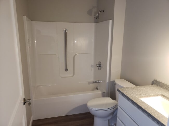 Building Photo - 111 Church St