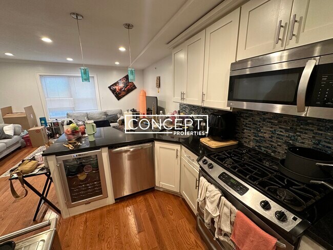 Foto del edificio - 108 Maverick St