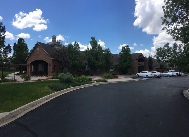 Amazing Clubhouse with meeting rooms, theatre rooms, workout facilities, and a pool area. - 12912 Ironstone Way