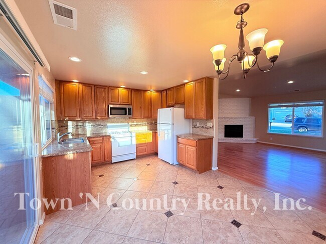 Foto del edificio - 1720 Cherokee Dr