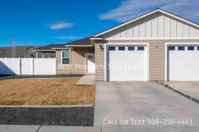 Building Photo - Brand New 3 Bed, 2 Bath Duplex for Rent!