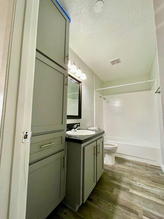 Foto del edificio - Century Oaks