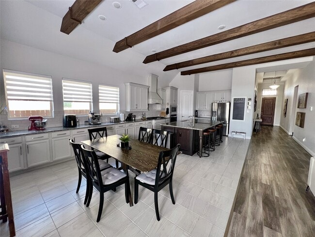 Foto del edificio - 6507 Timarron Lakes Dr