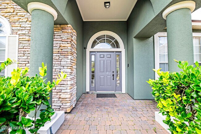 Building Photo - 1207 S Campania Ct