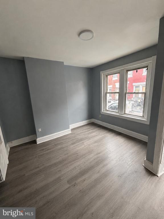 Building Photo - 611 E Wishart St