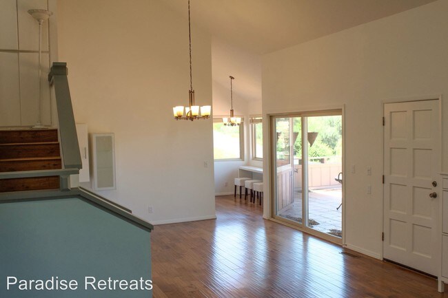 Building Photo - 3 br, 2 bath House - 2329 Vista del Campo