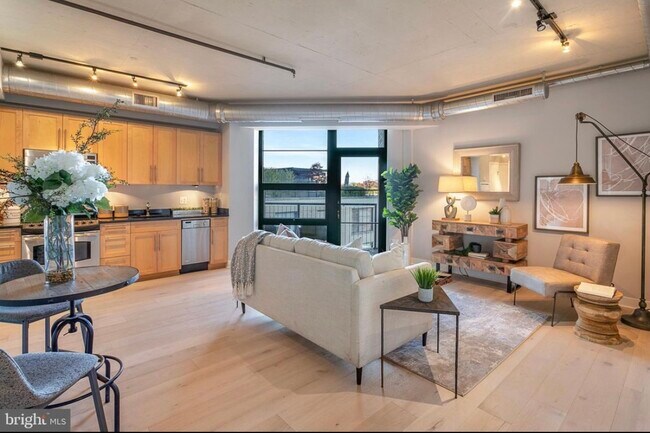 Building Photo - 2125 14th St NW