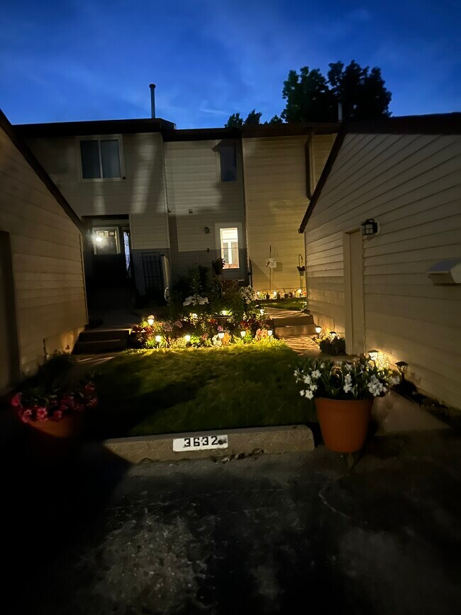 Foto del edificio - 3632 Cedarwood Ct