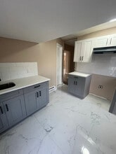 Building Photo - 128 N 14th St