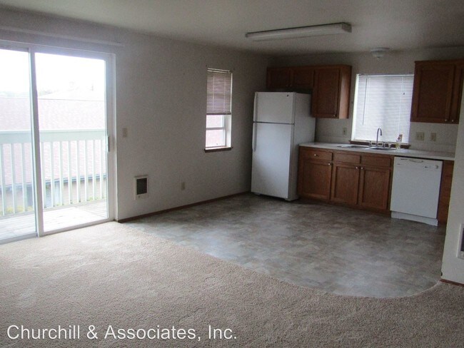 Foto del edificio - 76 N Oak Harbor St