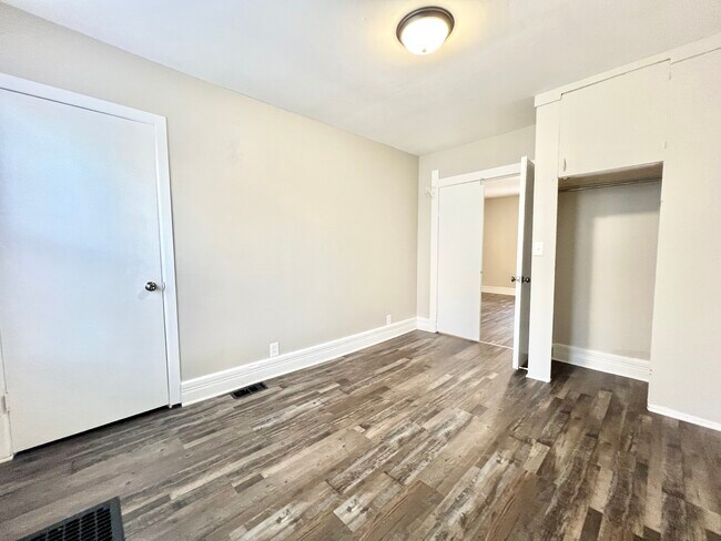 Building Photo - 718 Yuba St