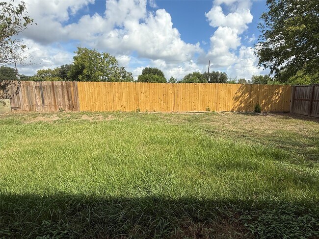 Foto del edificio - 2114 W Greens Rd