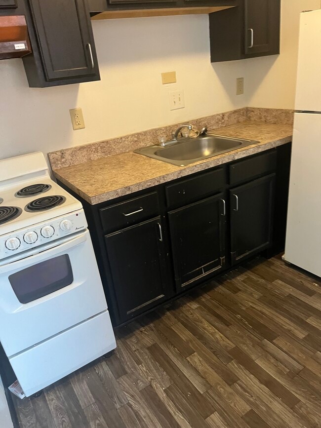 Kitchen - Windsor Manor