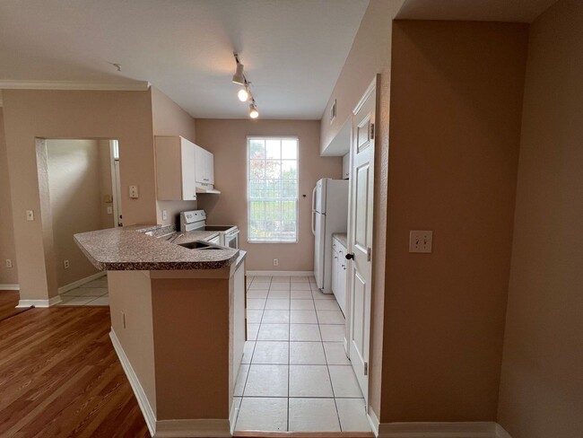 Building Photo - AZUR at Metrowest!