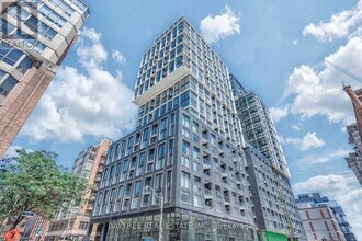 Building Photo - 158 Front St E