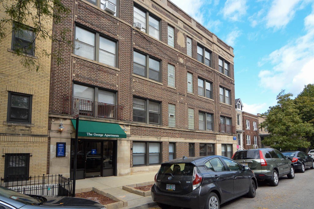 Foto principal - 1053 W George St