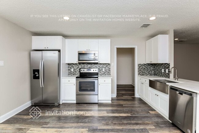 Foto del edificio - 1413 Ridgecrest Dr