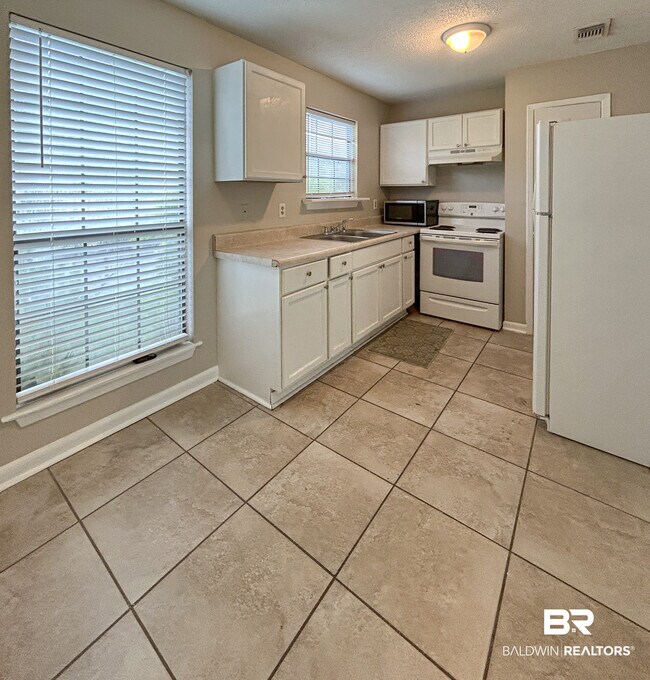 Foto del edificio - 6410 Schoel Ln
